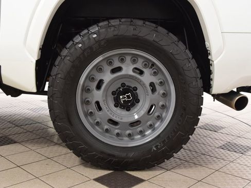 Used 2022 Toyota Tundra Capstone AWD/4WD image 24