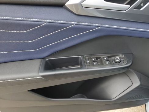 New 2026 Volkswagen Taos SEL image 21