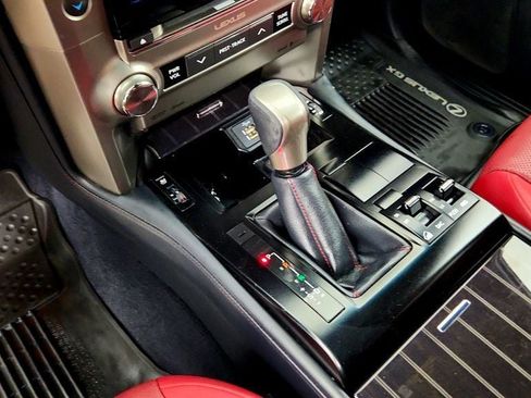 Used 2021 Lexus GX 460 Premium w/ Premium Package AWD/4WD image 17