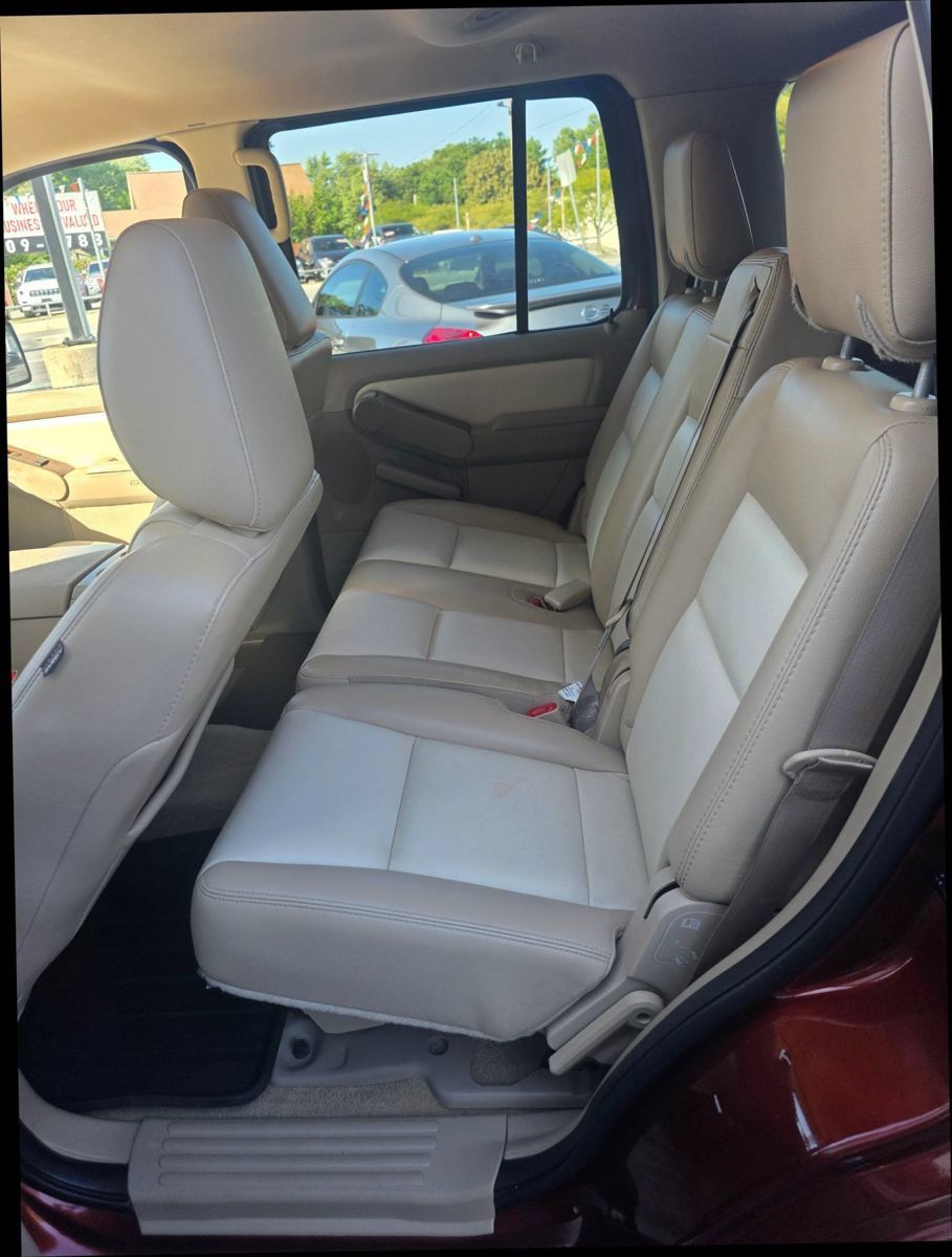 Used 2009 Ford Explorer Eddie Bauer AWD/4WD image 13