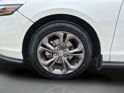 Certified 2023 Honda Accord EX image 31