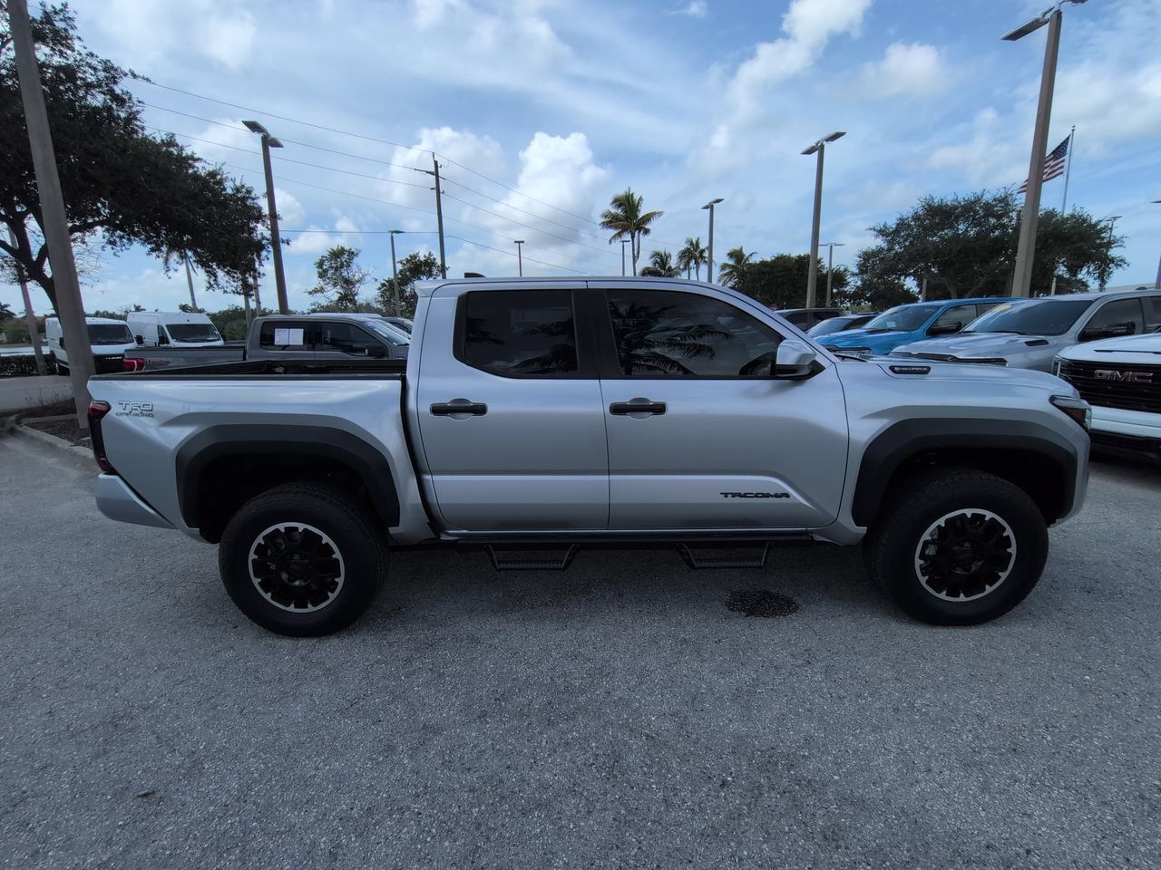 Used 2026 Toyota Tacoma TRD Off-Road AWD/4WD image 4