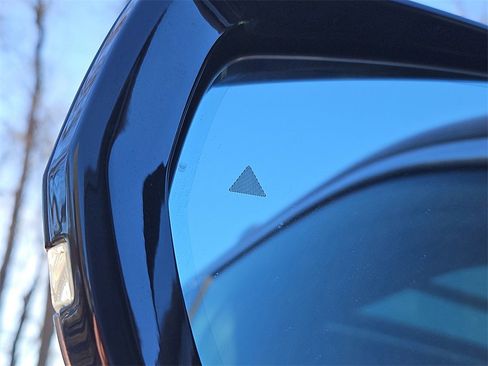 Used 2023 Jeep Grand Cherokee Overland image 28