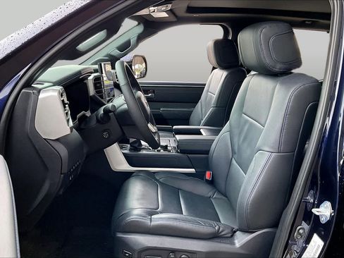 Used 2025 Toyota Tundra Platinum AWD/4WD image 8