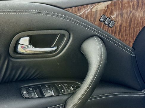 Used 2020 Nissan Armada SL w/ Premium Package image 22