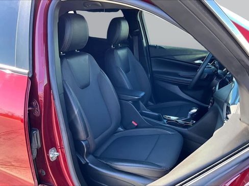 Used 2023 Buick Encore GX Preferred FWD image 16