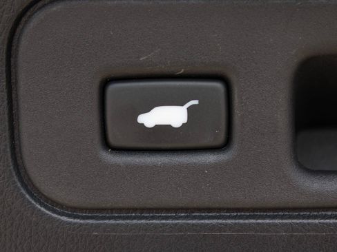 Used 2025 Honda Passport EX-L image 9