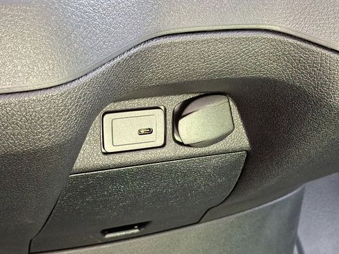 Used 2024 Mercedes-Benz Sprinter 144 Cargo image 27