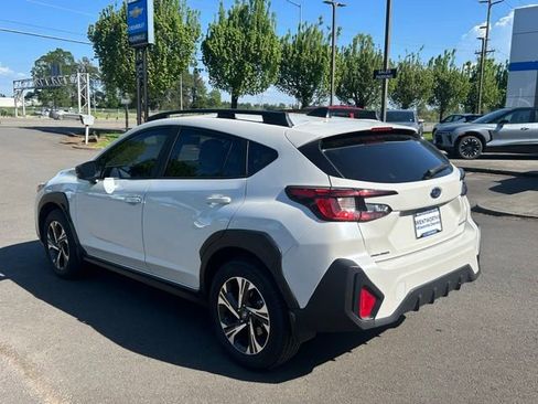 Used 2024 Subaru Crosstrek 2.0i Premium w/ Crosstrek Mirror Package AWD/4WD image 5