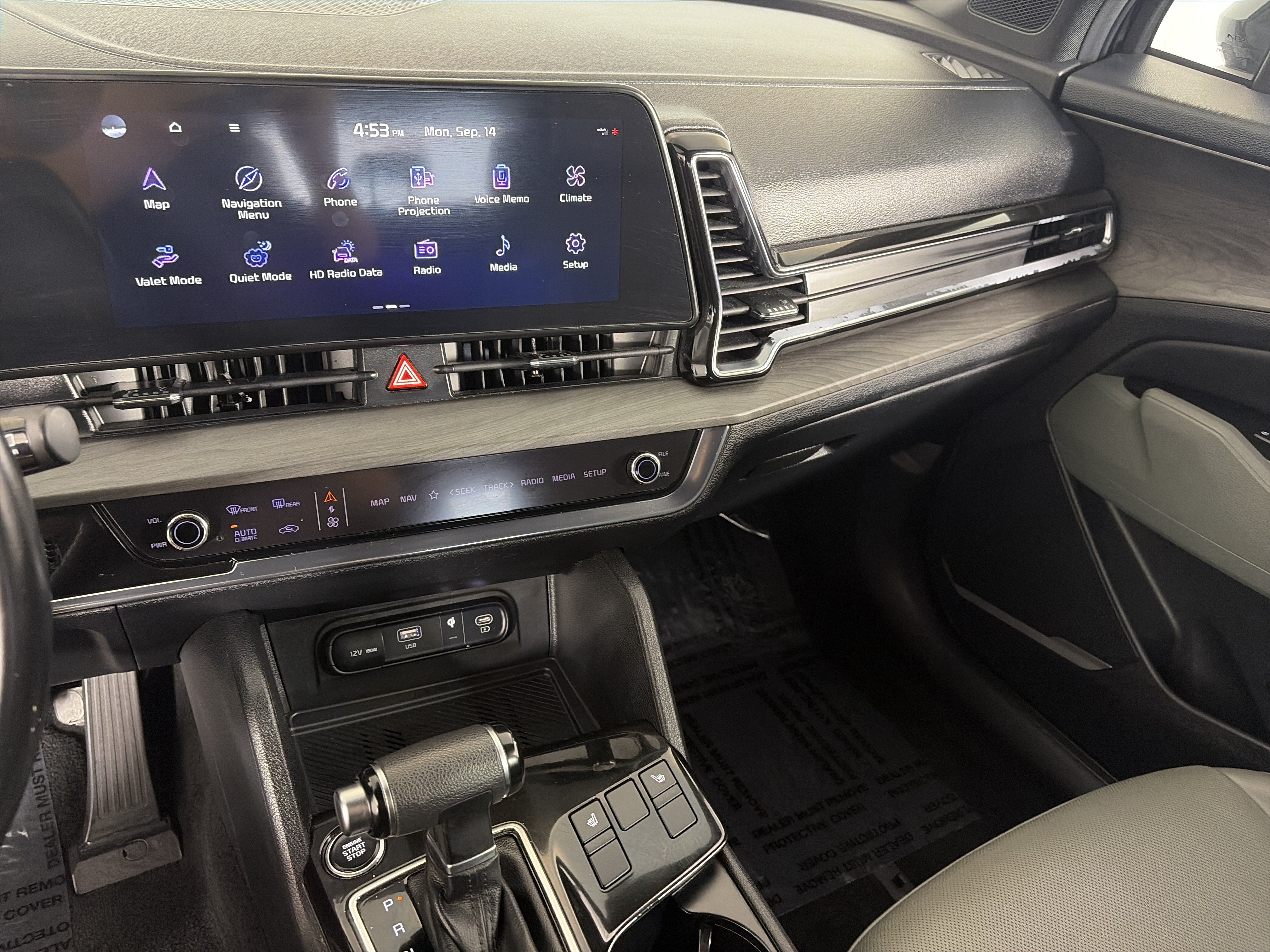 Certified 2023 Kia Sportage X-Line w/ X-Line Premium Package AWD/4WD image 4
