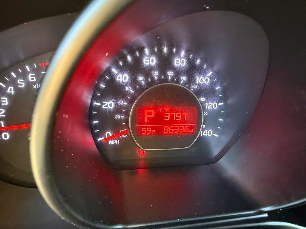 Used 2016 Kia Soul + FWD image 8