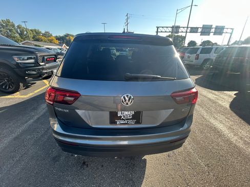 Used 2021 Volkswagen Tiguan S image 4