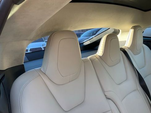 Used 2019 Tesla Model S Long Range image 55