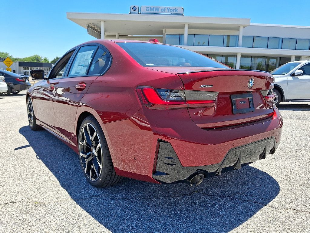 Used 2026 BMW 330i xDrive Sedan w/ M Sport Package AWD/4WD image 5