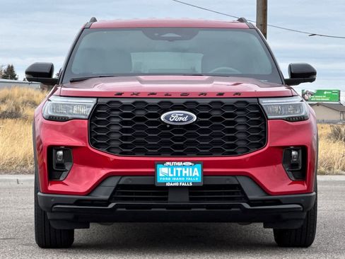 Certified 2025 Ford Explorer ST-Line image 10