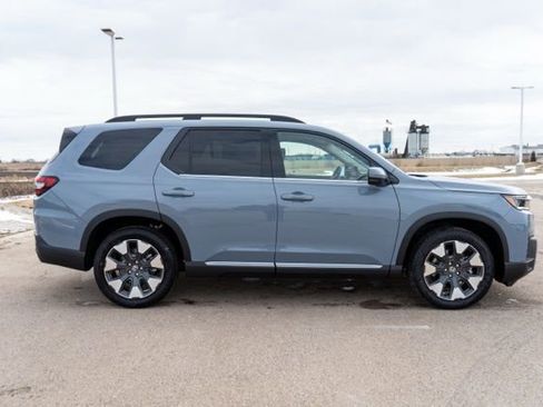 New 2026 Honda Pilot Touring image 11