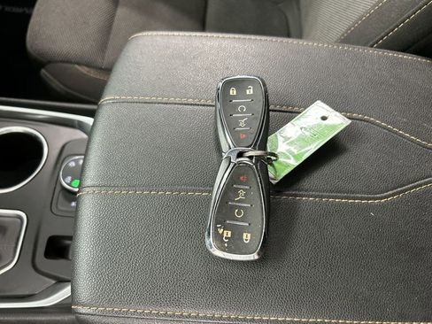 Used 2020 Chevrolet Traverse LT w/ LPO, Cargo Package image 12