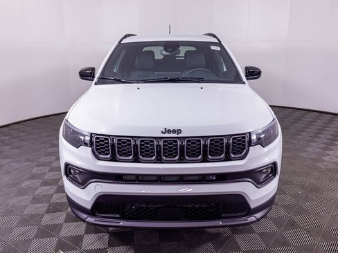 New 2026 Jeep Compass Latitude image 5