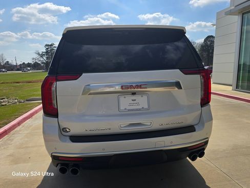 Used 2022 GMC Yukon Denali image 4