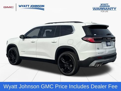 Used 2026 GMC Acadia Elevation w/ Elevation Premium Package FWD image 3