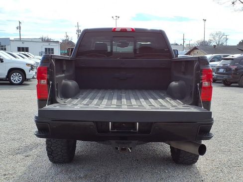 Used 2016 Chevrolet Silverado 2500 High Country w/ Duramax Plus Package image 7