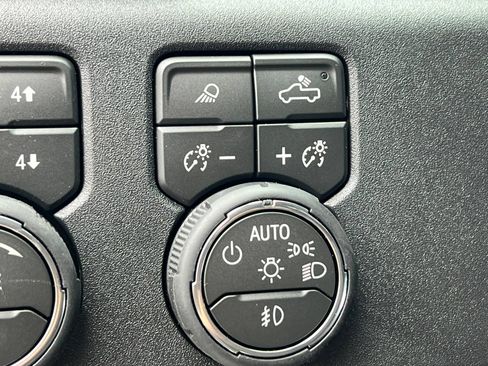New 2026 Chevrolet Silverado 1500 High Country w/ Technology Package AWD/4WD image 23
