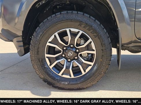 Used 2023 Toyota Tacoma TRD Sport image 34