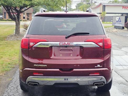 Used 2017 GMC Acadia Denali w/ Technology Package FWD image 5