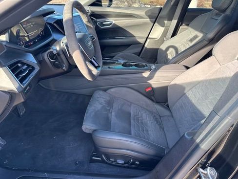 Used 2022 Audi e-tron GT Premium Plus w/ Performance Package AWD/4WD image 20