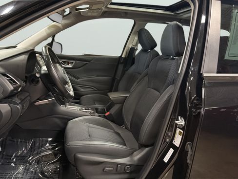 Used 2023 Subaru Forester Premium AWD/4WD image 23