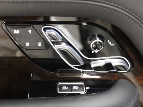 Used 2021 Land Rover Range Rover P525 Westminster Edition LWB image 21