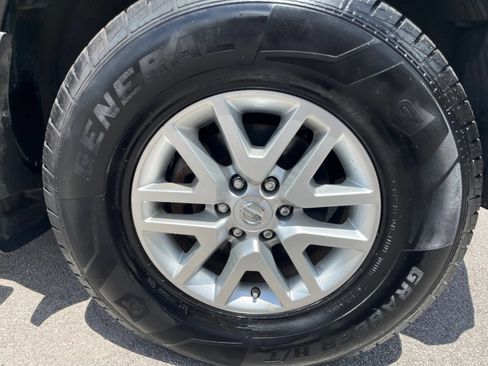 Used 2015 Nissan Xterra S w/ Value Package AWD/4WD image 10