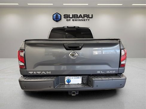 Used 2020 Nissan Titan SL w/ Moonroof Package image 4