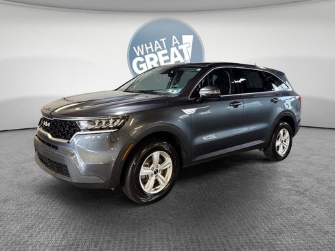 Used 2023 Kia Sorento LX AWD/4WD image 8