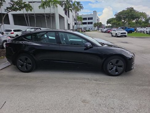 Used 2023 Tesla Model 3 Standard Range RWD image 4