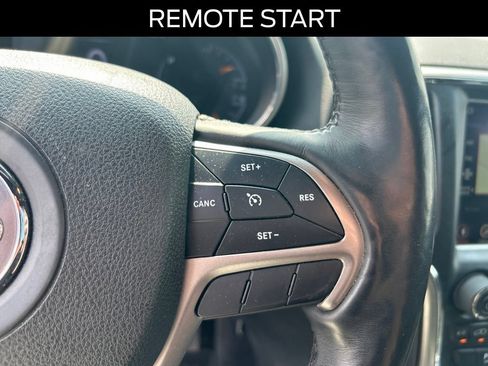 Used 2018 Jeep Grand Cherokee Altitude AWD/4WD image 15