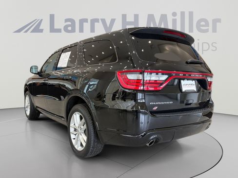 Used 2025 Dodge Durango GT AWD/4WD image 3