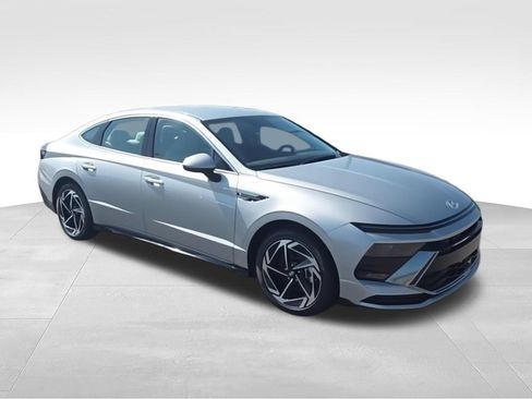New 2026 Hyundai Sonata SEL AWD/4WD image 2