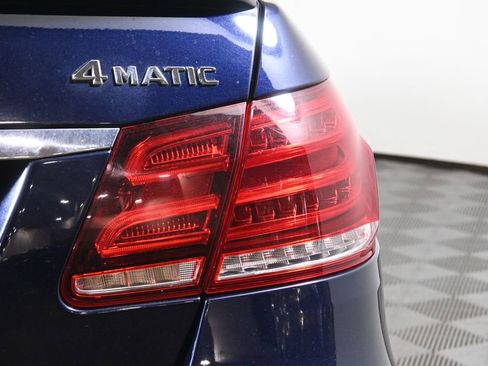 Used 2014 Mercedes-Benz E 350 4MATIC Sedan image 13