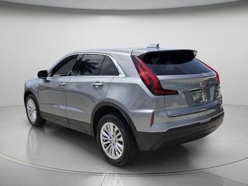 Used 2024 Cadillac XT4 Luxury FWD image 8