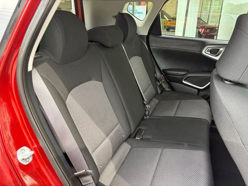 Used 2020 Kia Soul LX FWD image 21