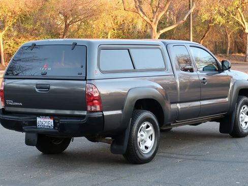 Used 2012 Toyota Tacoma 4x4 Access Cab image 5