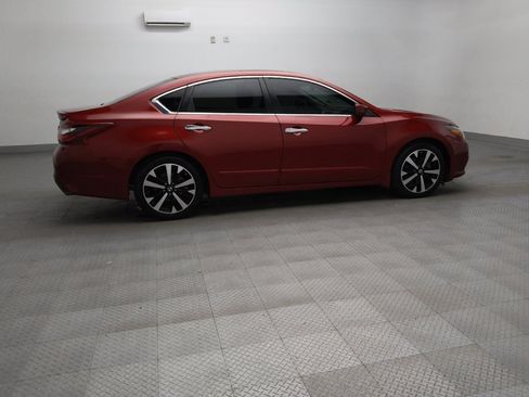 Used 2018 Nissan Altima 2.5 SR FWD image 10