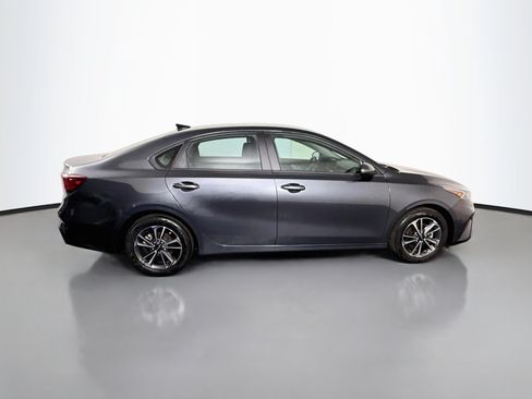 Used 2024 Kia Forte LXS FWD image 11
