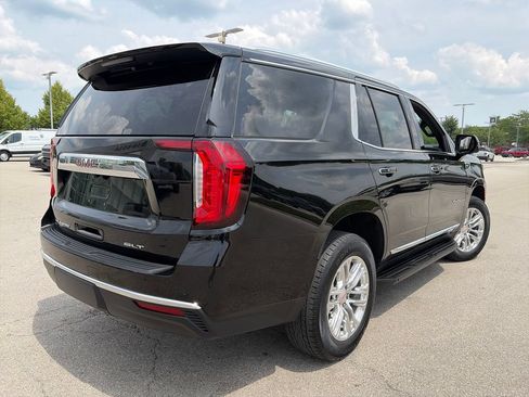 Used 2022 GMC Yukon SLT w/ SLT Luxury Package AWD/4WD image 7