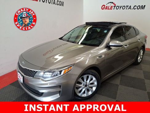 Used 2017 Kia Optima EX w/ Premium Package FWD image 1