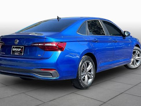 Used 2024 Volkswagen Jetta SE w/ Panoramic Sunroof Package FWD image 13