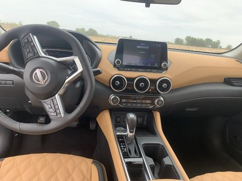 New 2025 Nissan Sentra SV w/ SV Premium Package image 12