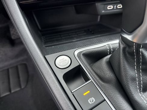 New 2026 Volkswagen Jetta SE FWD image 30
