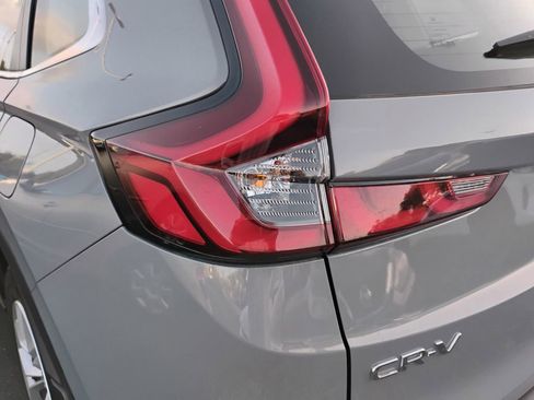Used 2024 Honda CR-V LX image 10